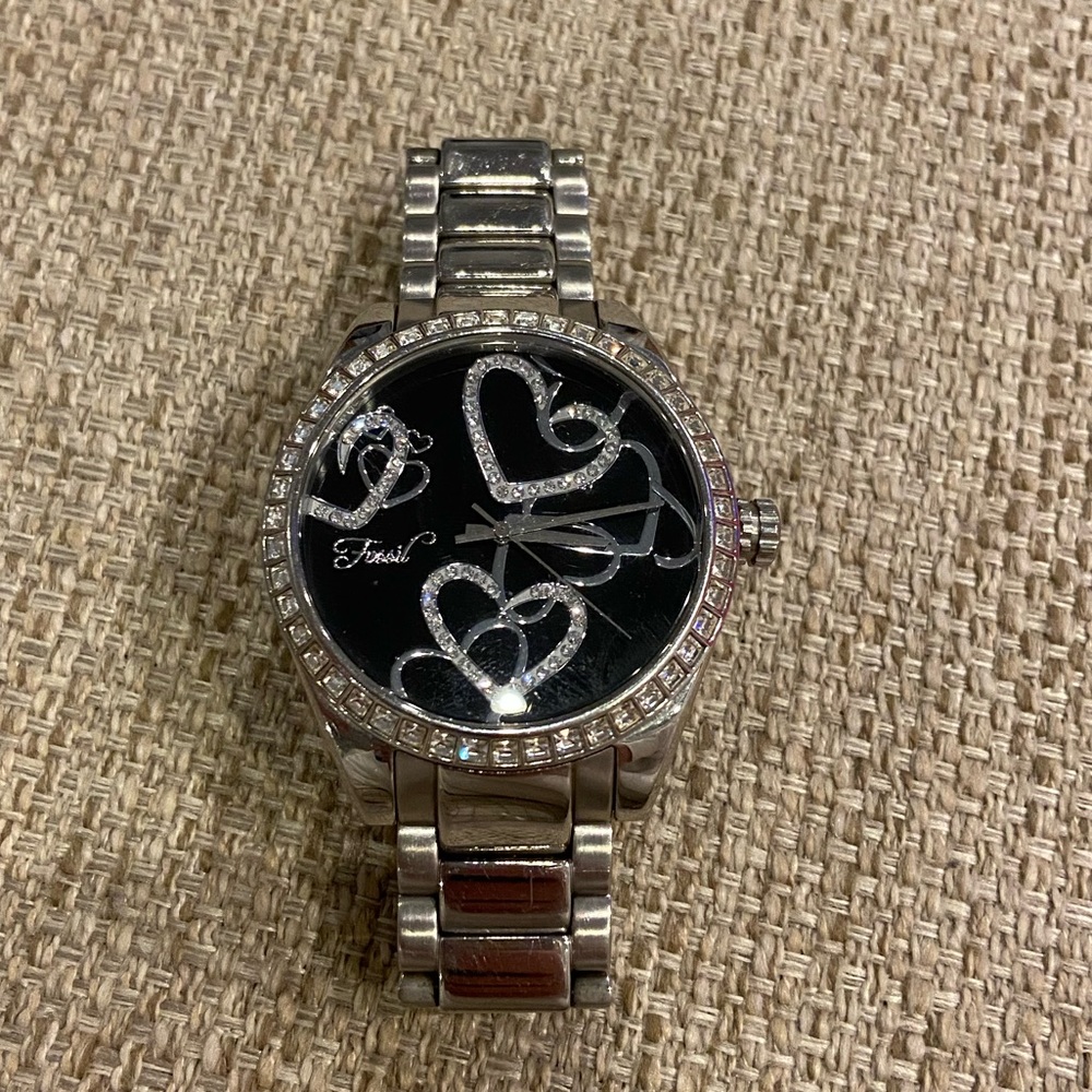 Fossil women’s watch silver with silver hearts on face